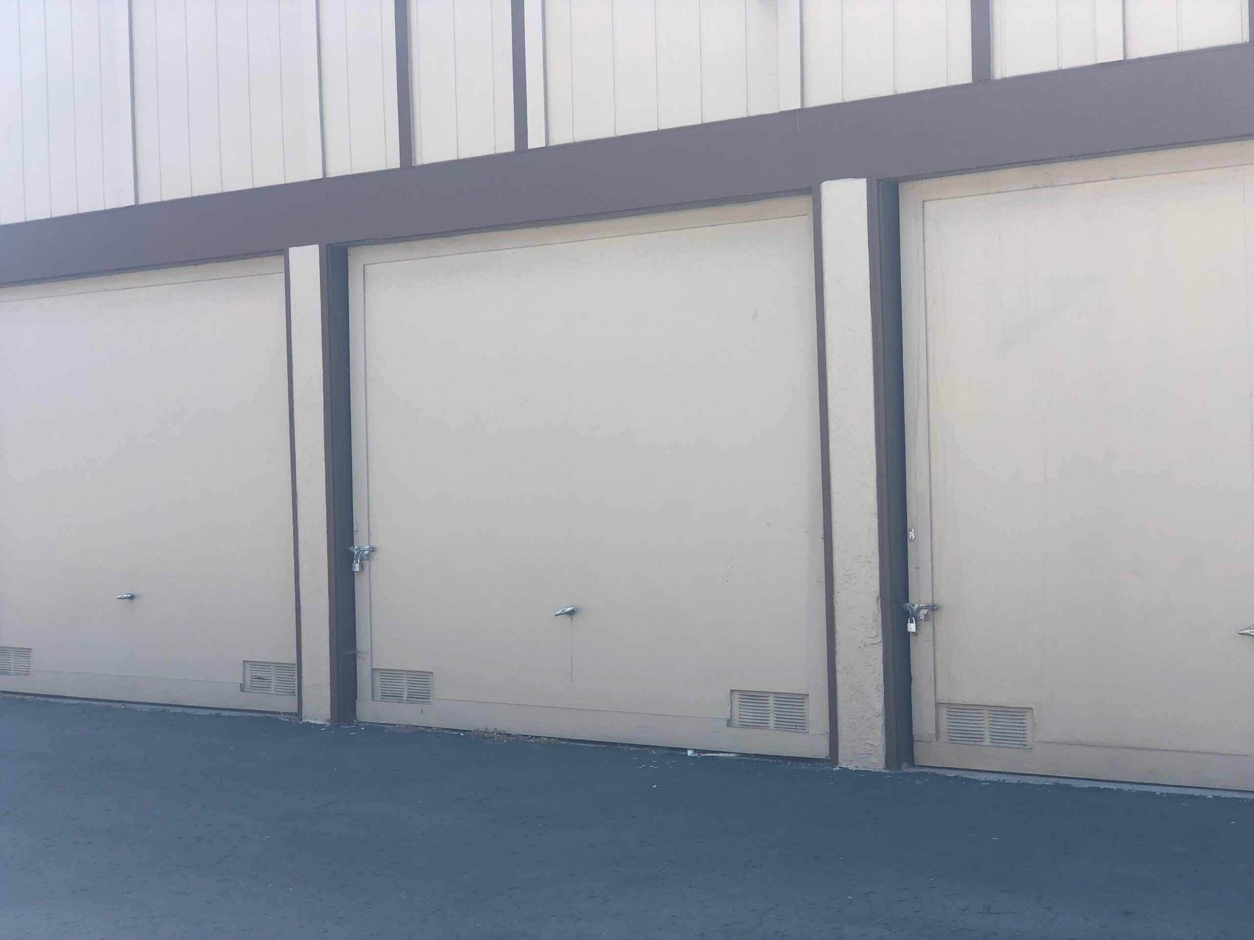 Off Track Garage Door Repair Cost in San Diego, CA | Apex Garage Doors